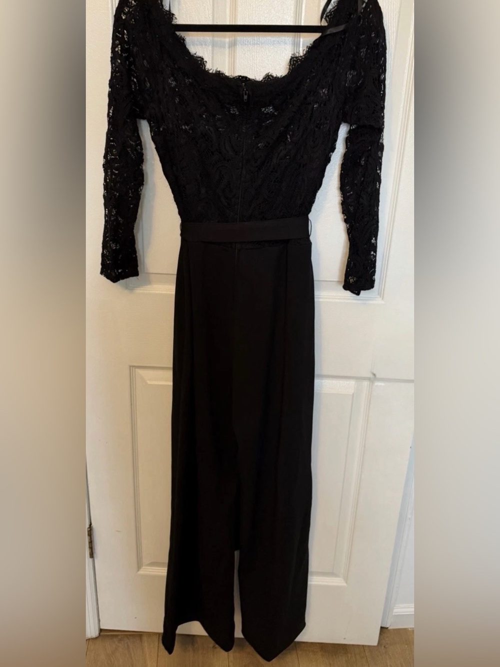 Premier Amour Off-shoulder Sequin Formal Jumpsuit Women's Size 12 - Picture 4 of 4